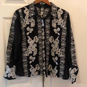 BCBG Women’s Black and White long sleeve blouse XL